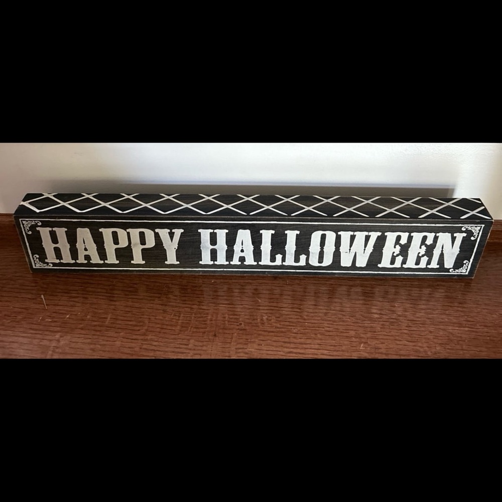 NEW! LARGE HAPPY HALLOWEEN Sign